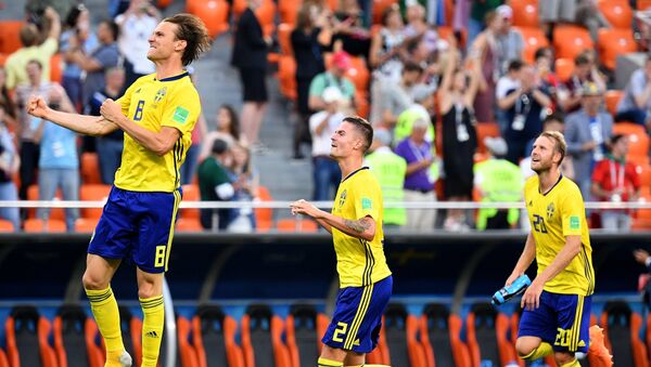 Швециянын футболчулары дүйнөлүк чемпионатта Мексиканын командасын 3:0 утуп алды - Sputnik Кыргызстан