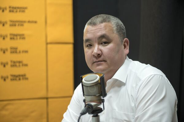 Декан факультета последипломного образования КГМА Оскон Салибаев - Sputnik Кыргызстан