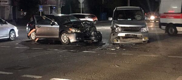 ДТП с участием двух автомобилей в Бишкеке ДТП с участием двух автомобилей в Бишкеке - Sputnik Кыргызстан