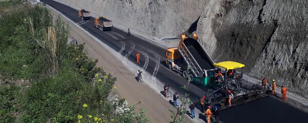 Строительство альтернативной дороги север— юг - Sputnik Кыргызстан