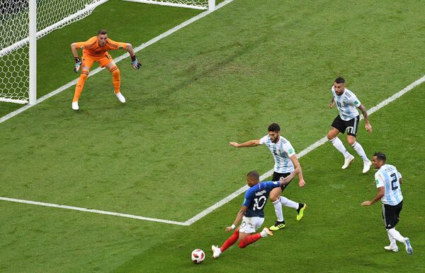 Футбол. ЧМ-2018. Матч Франция - Аргентина - Sputnik Кыргызстан