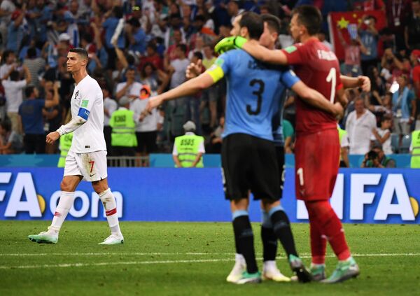 Футбол. ЧМ-2018. Матч Уругвай - Португалия - Sputnik Кыргызстан