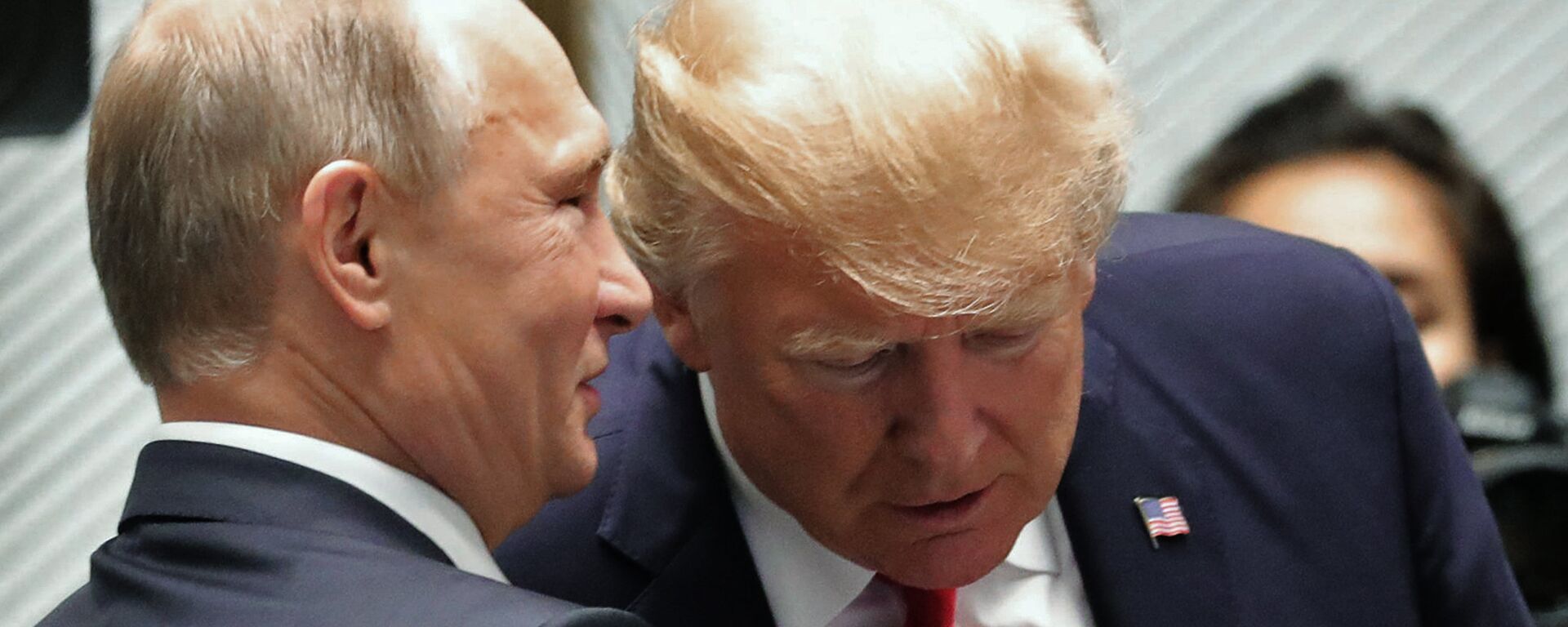 Владимир Путин и Дональд Трамп - Sputnik Кыргызстан, 1920, 05.09.2025