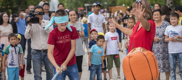 В столице завершилось шествие Каравана детских игр - Sputnik Кыргызстан