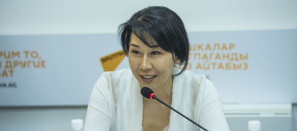 Депутат Жогорку Кенеша Аида Исмаилова Депутат Жогорку Кенеша Аида Исмаилова - Sputnik Кыргызстан