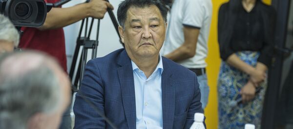 Экс-министр здравоохранения КР Талантбек Батыралиев - Sputnik Кыргызстан