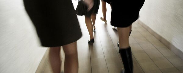 Школьницы. Архивное фото - Sputnik Кыргызстан