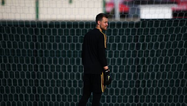 Вратарь сборной Бельгии Симон Миньоле на тренировке перед матчем. Архивное фото - Sputnik Кыргызстан