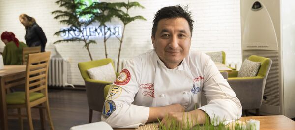 Бишкекский шеф-повар Шухрат Шарипов - Sputnik Кыргызстан