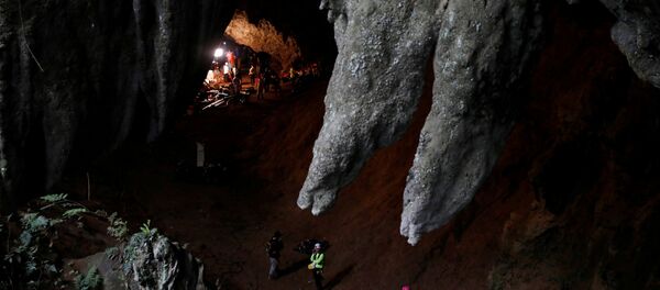Спасательная операция в пещере Тхам Луанг на севере Таиланда - Sputnik Кыргызстан