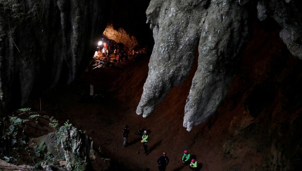 Спасательная операция в пещере Тхам Луанг на севере Таиланда - Sputnik Кыргызстан