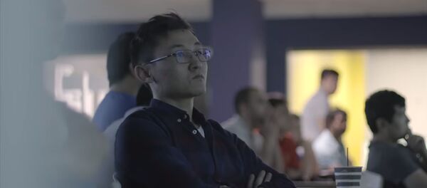 АКШда жердештерине программа жазууну үйрөткөн Эсендин окуясы. Дем берген видео - Sputnik Кыргызстан