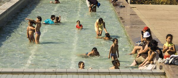 Аномальная жара в Бишкеке Аномальная жара в Бишкеке - Sputnik Кыргызстан