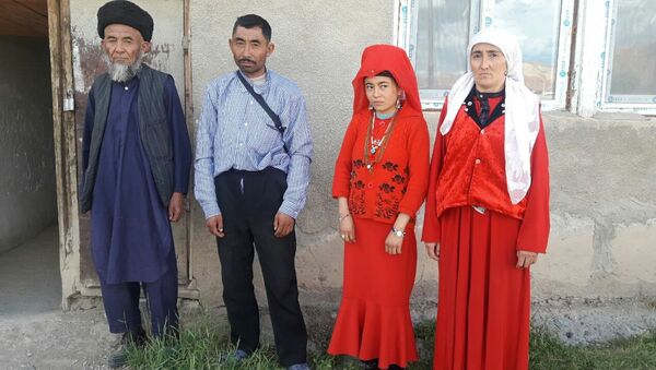 Жизнь памирских кыргызов в селе Ак-Коргон Нарынской области - Sputnik Кыргызстан