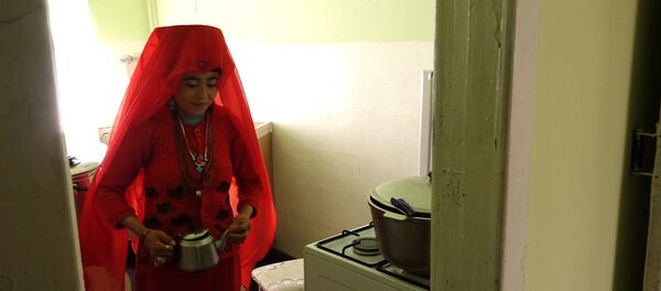 Уедем на родину — чем недовольны памирские кыргызы? Видеосюжет - Sputnik Кыргызстан