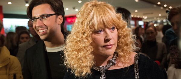 Певица Алла Пугачева с супругом телеведущим Максимом Галкиным. Архивное фото - Sputnik Кыргызстан