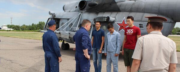 Тренировочный полет авиабазы ОДКБ Кант Тренировочный полет авиабазы ОДКБ Кант - Sputnik Кыргызстан