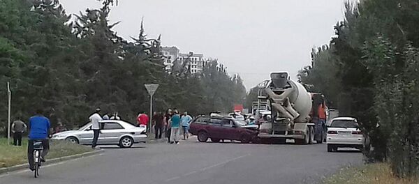 ДТП с бетономешалкой в Бишкеке - Sputnik Кыргызстан