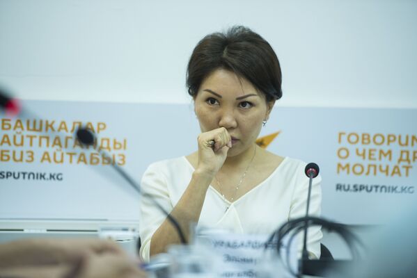 Депутат Жогорку Кенеша Эльвира Сурабалдиева - Sputnik Кыргызстан
