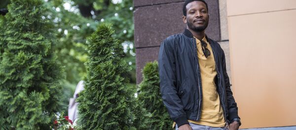 Выпускник Бишкекского ВУЗа, нигериец Тиджани Абубакар - Sputnik Кыргызстан