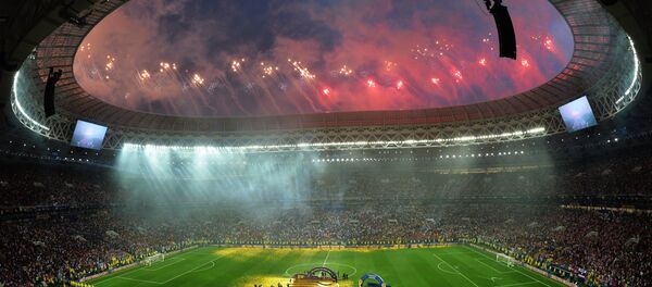 Салют в честь окончания ЧМ-2018 по футболу - Sputnik Кыргызстан