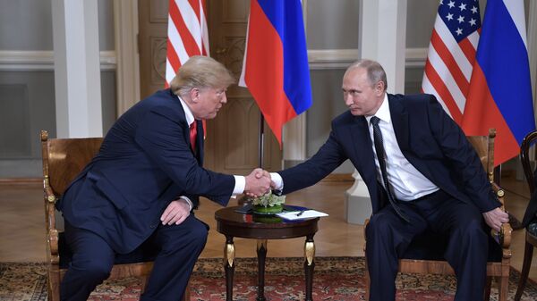 Встреча президента РФ Владимира Путина и президента США Дональда Трампа в Хельсинки - Sputnik Кыргызстан
