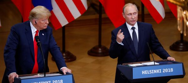 Встреча президента РФ Владимира Путина и президента США Дональда Трампа в Хельсинки - Sputnik Кыргызстан