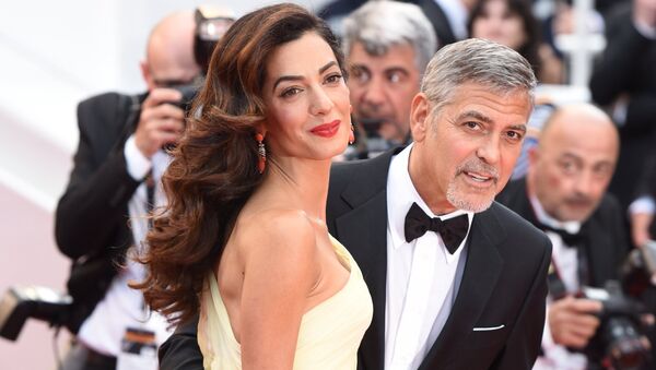 Актер Джордж Клуни с супругой Амаль. Архивное фото - Sputnik Кыргызстан