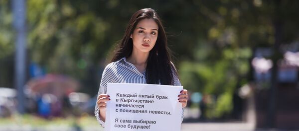 Фотомодель Айжан Асемова - Sputnik Кыргызстан