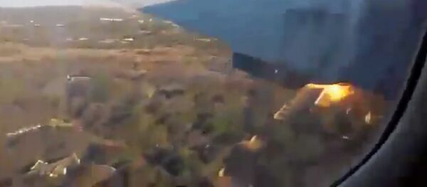 Ичер суум түгөндүбү? Кулап бара жаткан учактын ичинде тартылган видео Ичер суум түгөндүбү? Кулап бара жаткан учактын ичинде тартылган видео - Sputnik Кыргызстан