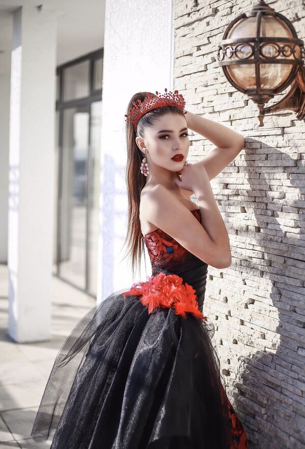 Модель Анжелика Чернецкая - Sputnik Кыргызстан