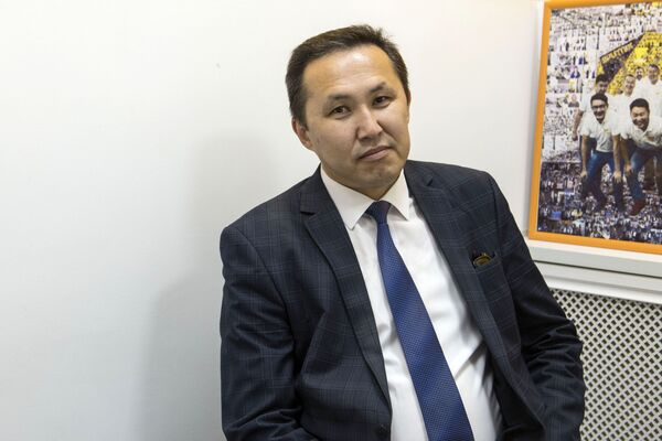 Заместитель председателя ГКИТиС Эшмамбет Аматов - Sputnik Кыргызстан