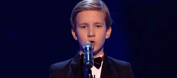 Подросток из России восхитил жюри на британском шоу Голос — видео - Sputnik Кыргызстан