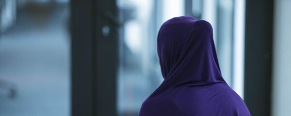 Психологго кайрылган аял. Архивдик сүрөт - Sputnik Кыргызстан