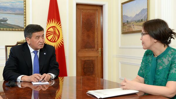 Президент КР Сооронбай Жээнбеков принял Сабиру Солтонгельдиеву - Sputnik Кыргызстан