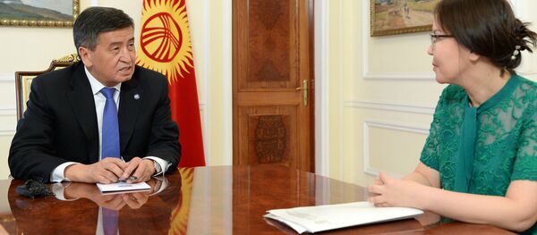Президент КР Сооронбай Жээнбеков принял Сабиру Солтонгельдиеву - Sputnik Кыргызстан
