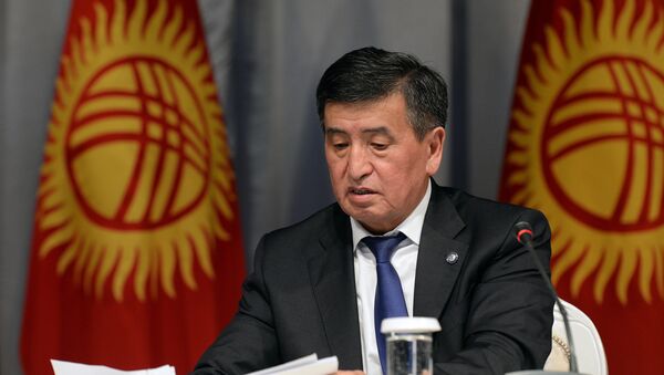 Визит президента Сооронбая Жээнбекова в Таласскую область - Sputnik Кыргызстан