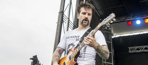 Америкалык Every Time I Die рок группасынын гитарачысы Жордан Бакли. Архив - Sputnik Кыргызстан