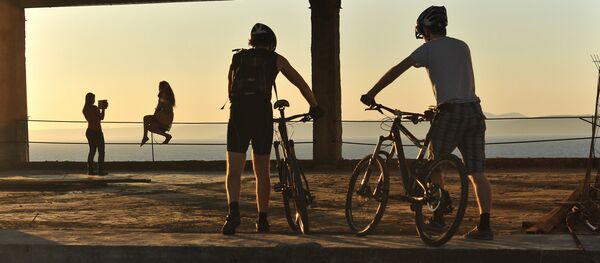 Велосипедчен туристтер. Архив Велосипедчен туристтер. Архив - Sputnik Кыргызстан