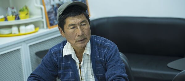 Айыл чарба министрлигиндеги башкы адистердин бири Күмүшбек Калчакеев - Sputnik Кыргызстан