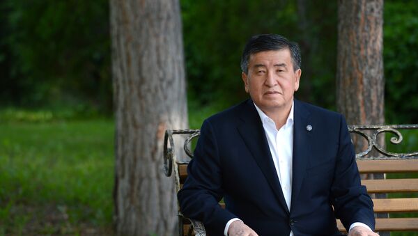 Отпуск президента КР Сооронбая Жээнбекова на Иссык-Куле - Sputnik Кыргызстан