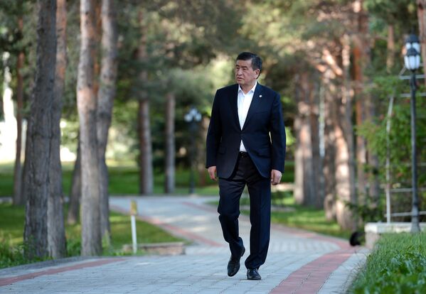 Мамлекет башчысы 2017-жылы 24-ноябрда кызматка киришкен - Sputnik Кыргызстан