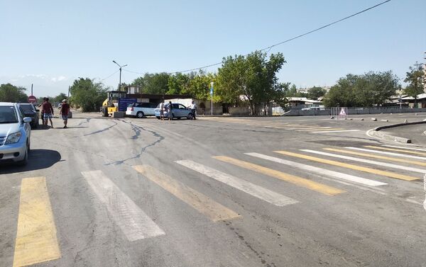 В Бишкеке начались строительные работы по выводу улицы Торокула Айтматова на Льва Толстого - Sputnik Кыргызстан