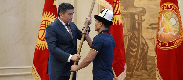 Президент Сооронбай Жээнбеков встретился со спортивной делегацией КР - Sputnik Кыргызстан