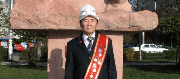 Народный артист КР Турсун Уралиев Народный артист КР Турсун Уралиев - Sputnik Кыргызстан