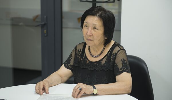 Врач-дезинфектолог Бермет Солпиева - Sputnik Кыргызстан