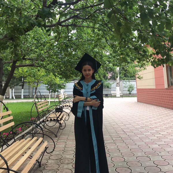 Обладательница золотого сертификата Эмилия Ишимова - Sputnik Кыргызстан