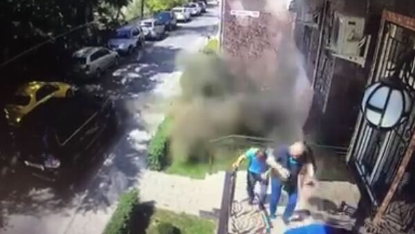 Видео момента взрыва в центре Бишкека появилось в соцсетях - Sputnik Кыргызстан