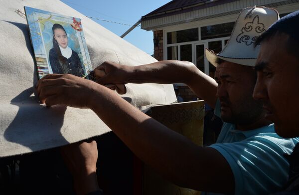 Убийство Бурулай в здании Жайыльского РОВД Убийство Бурулай в здании Жайыльского РОВД - Sputnik Кыргызстан