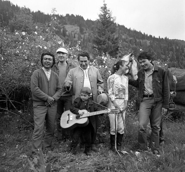 Съемки фильма Белый пароход Болота Шамшиева - Sputnik Кыргызстан